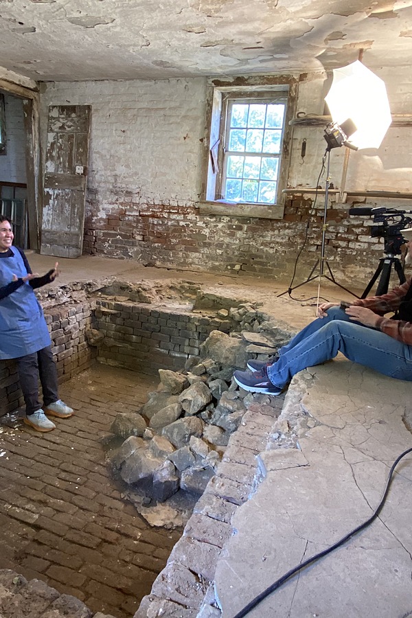 Saving Slave Houses Field School