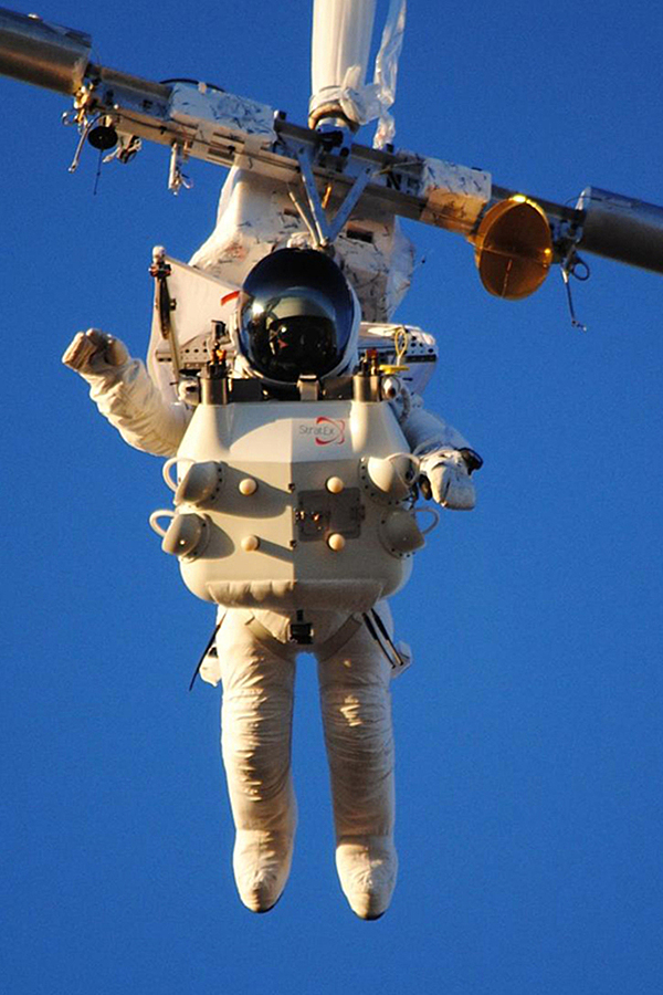 14 Minutes From Earth